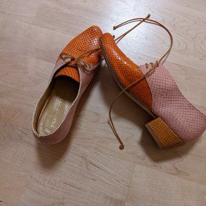 Tracey Neuls INES Leaves | Multi Colour & Textured Leather Shoe, size 37 (US 7)